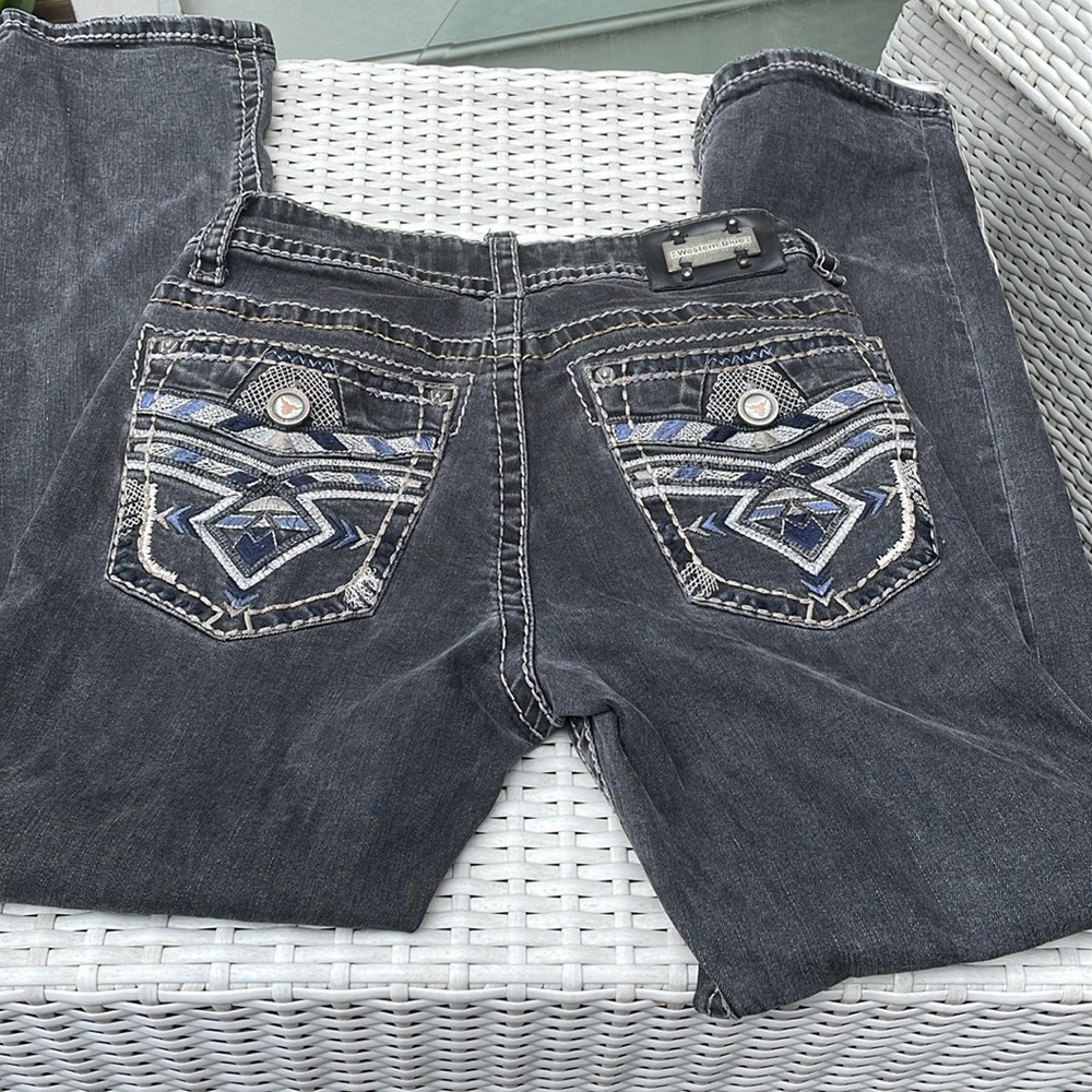 Women's Western Blue Faded Black Jeans with Embroidered Pockets